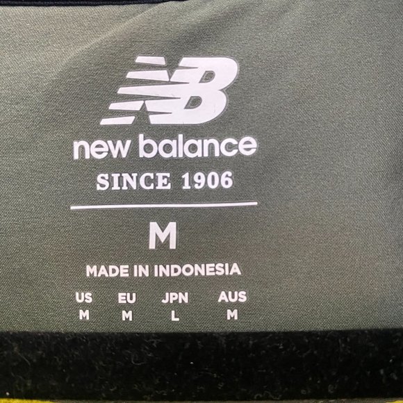 New Balance Light Green Reflective Running Jacket - Picture 7 of 7